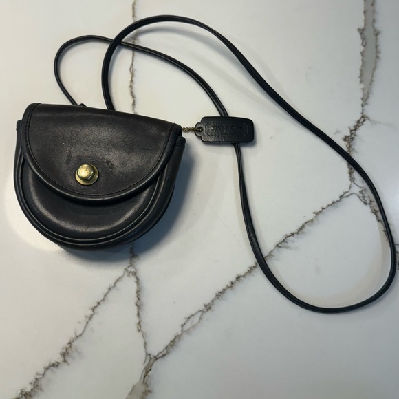 COACH Authentic 1970's Vintage Mini Belt Bag Crossbody Black Leather Bag - Picture 5 of 8